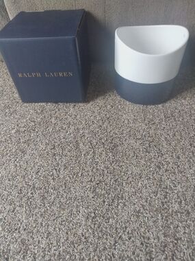 Ralph Lauren Two-Tone Ice Bucket - Navy & White: Please note missing handle